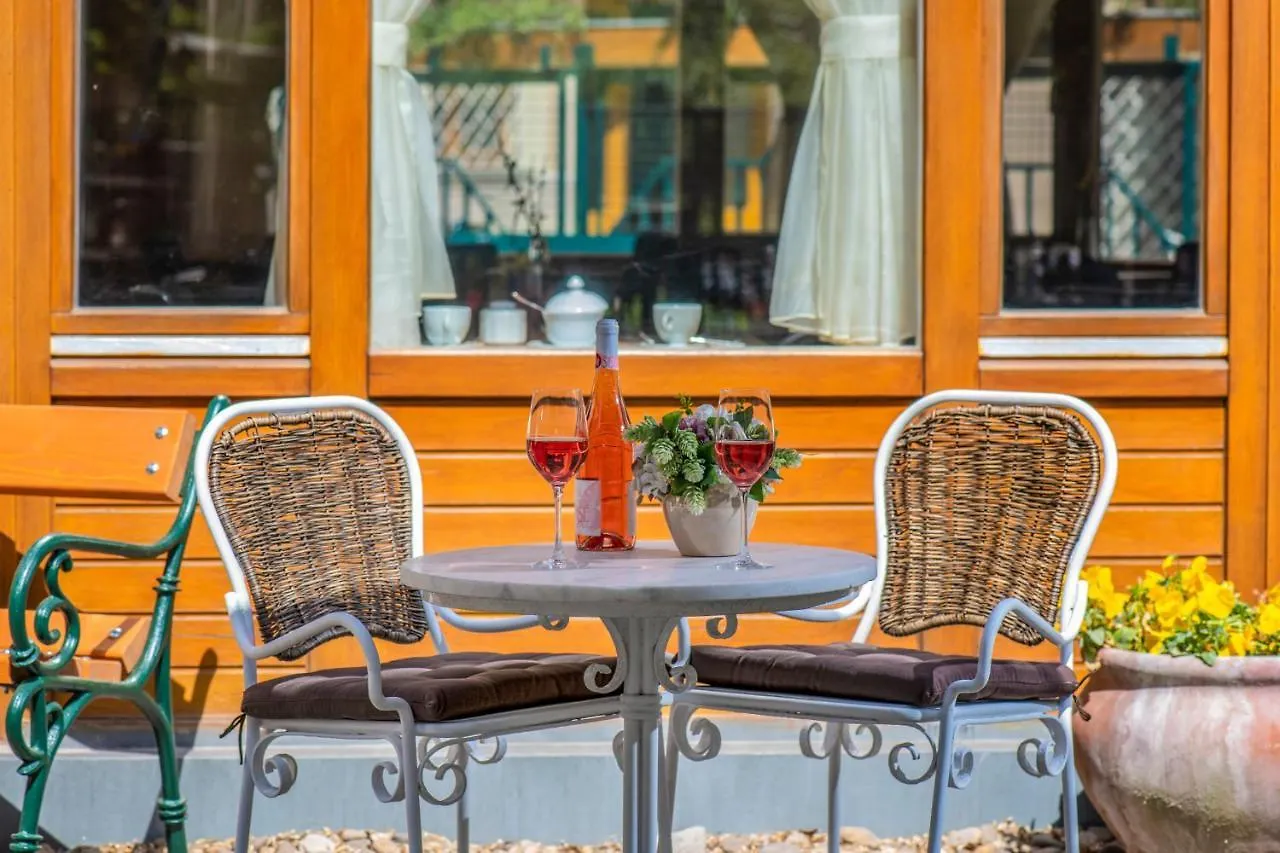Corvin Hotel Budapest Sissi Wing