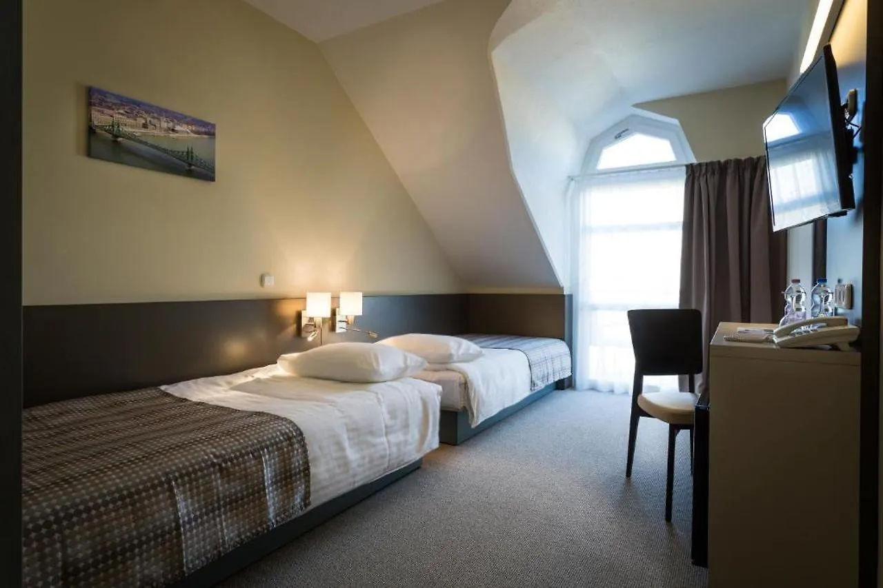 Corvin Hotel Budapest Sissi Wing