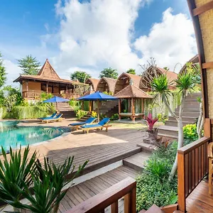 Lumbung Sari 3*, Uluwatu Indonésia