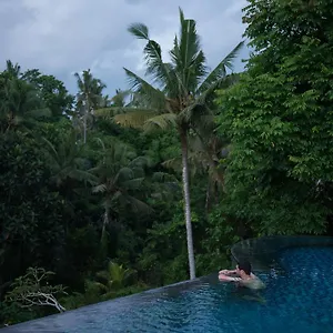 Tirta Arum 4*, Ubud Indonésia
