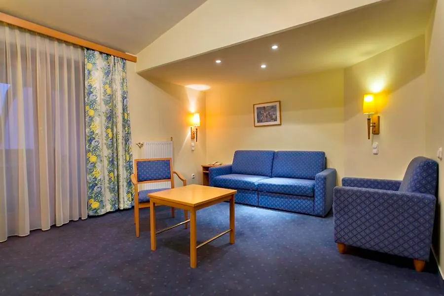 Corvin Hotel Budapest Sissi Wing